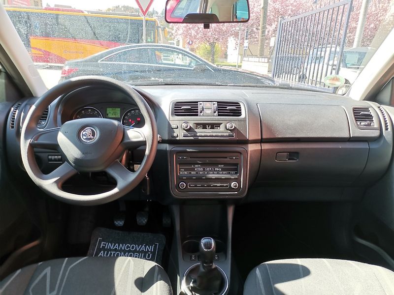 Škoda Fabia (2013) 1.2TSi 63kw FRESH PDC AC Temp. - fotka 11 z 26