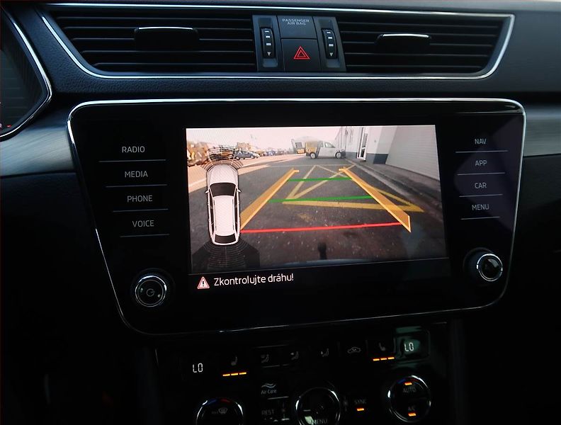 Škoda Superb (2019) Style 2.0 TDI, Serv.kniha - fotka 22 z 26