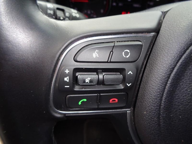 Kia Sportage 1.6 T- GDI 130 kW  M6F - fotka 14 z 29