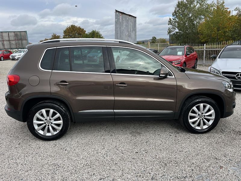 Volkswagen Tiguan (2012) 2.0 TDI 103 KW 4x4 - fotka 8 z 21