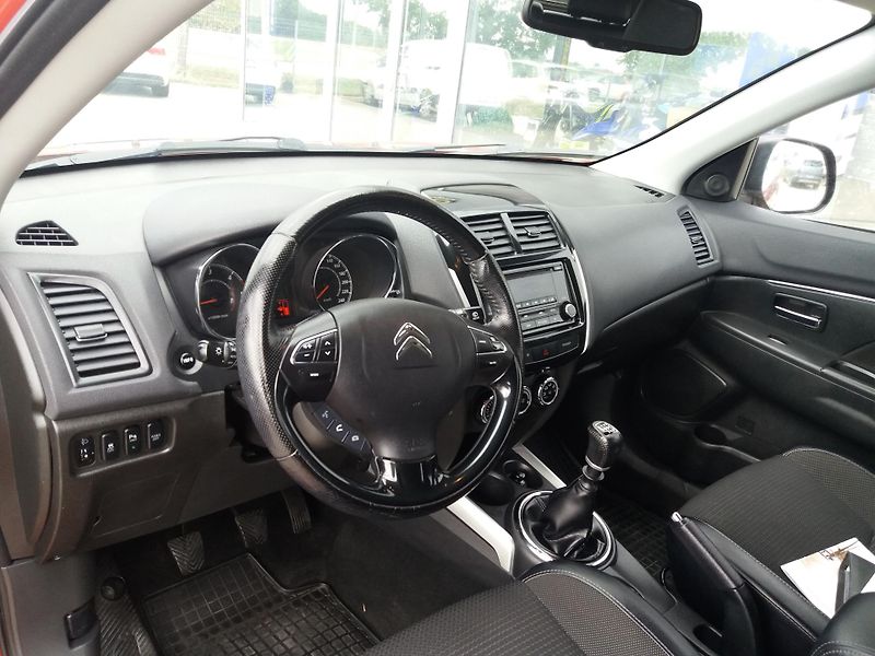 Citroën C4 Aircross 1.6HDi,4X4,1.MAJITEL-ČR - fotka 11 z 24