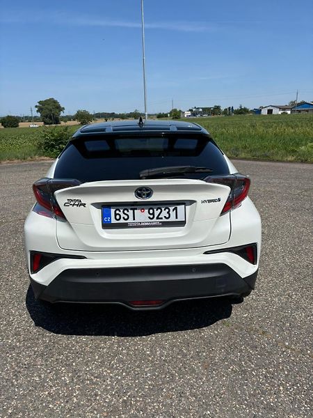 Toyota C-HR (2019) Hybrid  - fotka 9 z 15