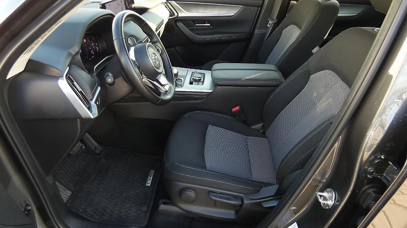 Mazda CX-60 2,5 l e-Skyactiv PHEV Exclusiv - fotka 19 z 23