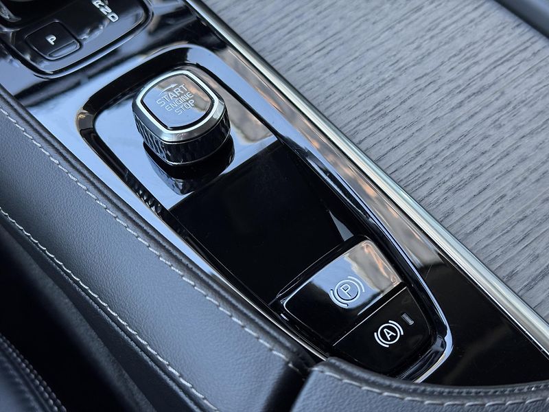 Volvo XC90 (2022) 2.0 B5 AWD Inscription, 1. Maj - fotka 40 z 51