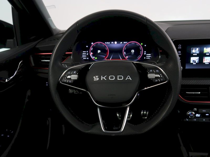 Škoda Scala (2025) MONTE CARLO 1.5TSI 110KW DSG P - fotka 17 z 40