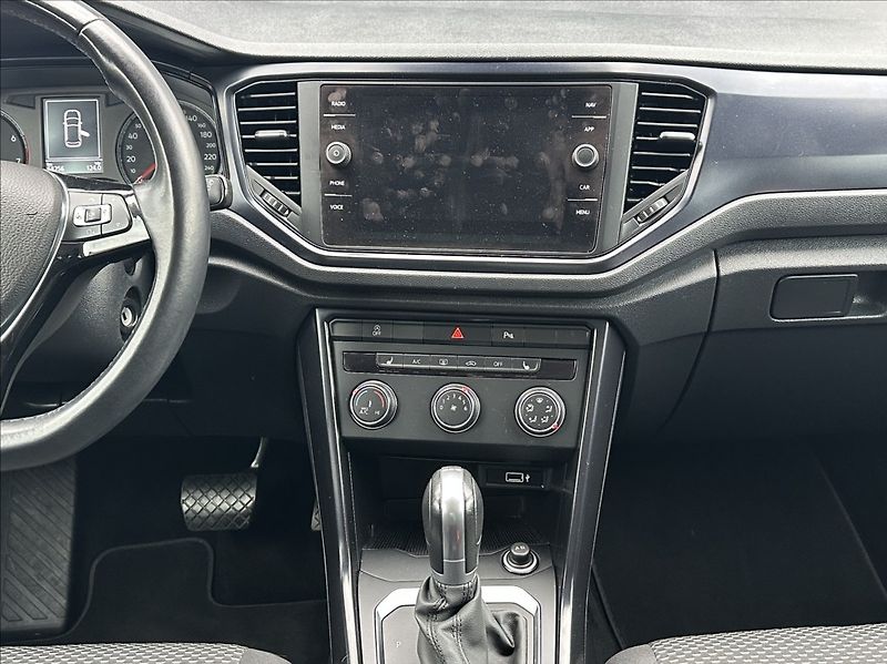 Volkswagen T-Roc 1,5 TSI 150PS  Trendline DSG - fotka 25 z 49