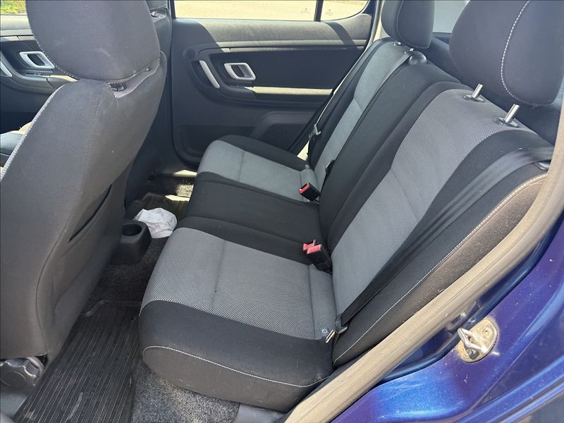 Škoda Fabia 1,4 i 16v Klima, po STK - fotka 8 z 28