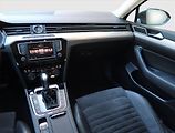 Volkswagen Passat (2017) 2.0 TDI, Automat, Kůže - náhled 8