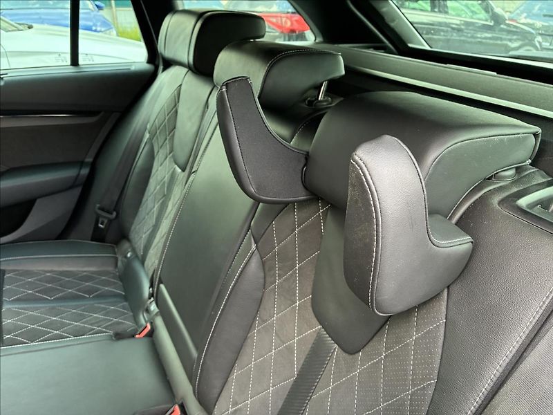 Škoda Octavia 2,0 RS,CHALLENGE,TAŽNÉ,KŮŽE - fotka 17 z 38