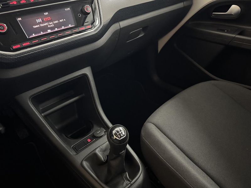Volkswagen up! (2022) 1.0i CNG - CZ - DPH  - fotka 13 z 20
