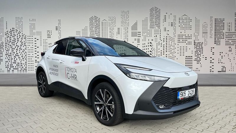 Toyota C-HR 2.0 Hybrid 4x2 Style - fotka 2 z 8