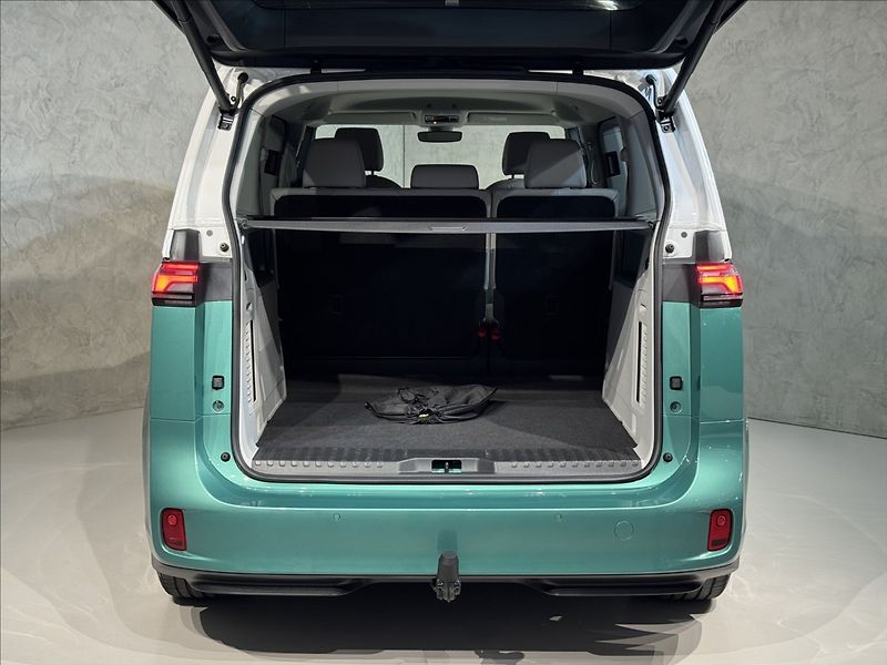 Volkswagen ID.Buzz Pro 150kW IQ Light 360° Kamera - fotka 11 z 50