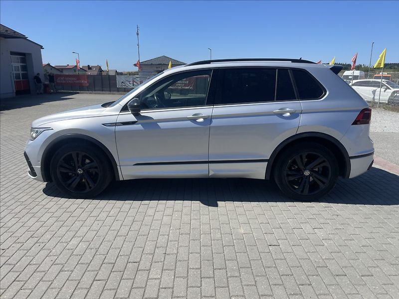 Volkswagen Tiguan 2,0 TDi 110kw DSG R-Line LED R - fotka 2 z 40