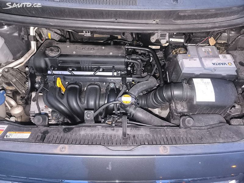 Kia Venga PĚKNÁ,90KM,1MAJ84LET,SERVISKA, - fotka 20 z 25