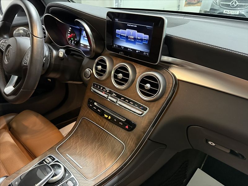 Mercedes-Benz GLC 2,0   250 BURM 360 PANORAMA - fotka 19 z 33