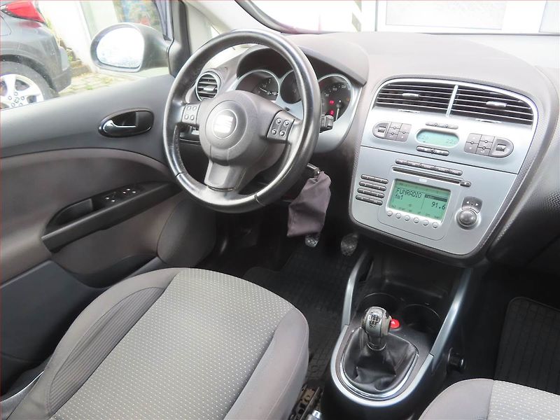 Seat Altea (2007) 1.9 TDI, po STK, dobrý stav - fotka 7 z 17