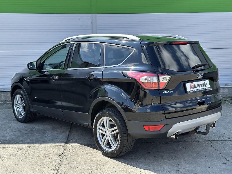 Ford Kuga 2.0TDCi 4x4 150PS NAVI Tempoma - fotka 6 z 38