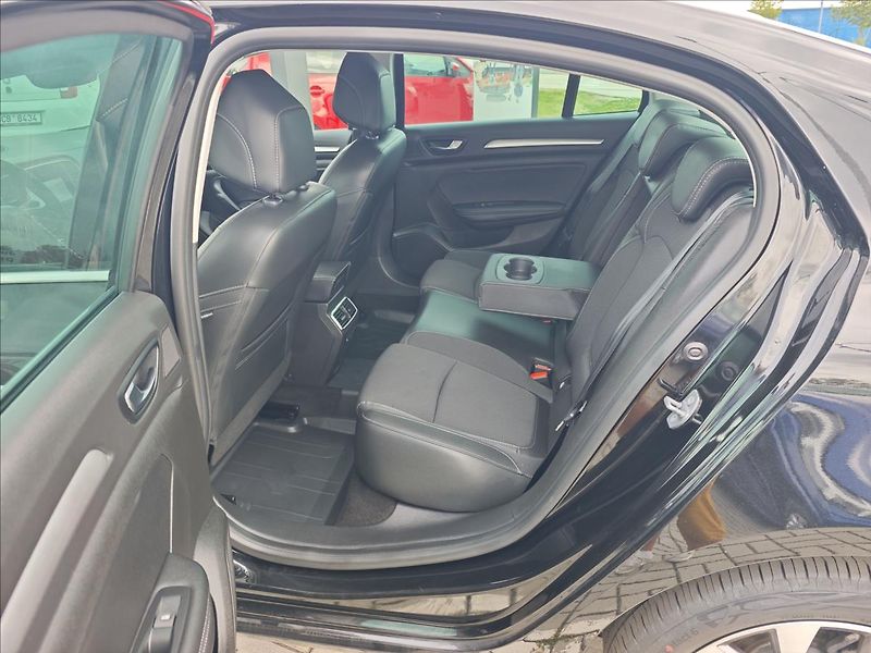 Renault Mégane 1,3 TCe140  GrandCoupé TECHNO - fotka 11 z 19