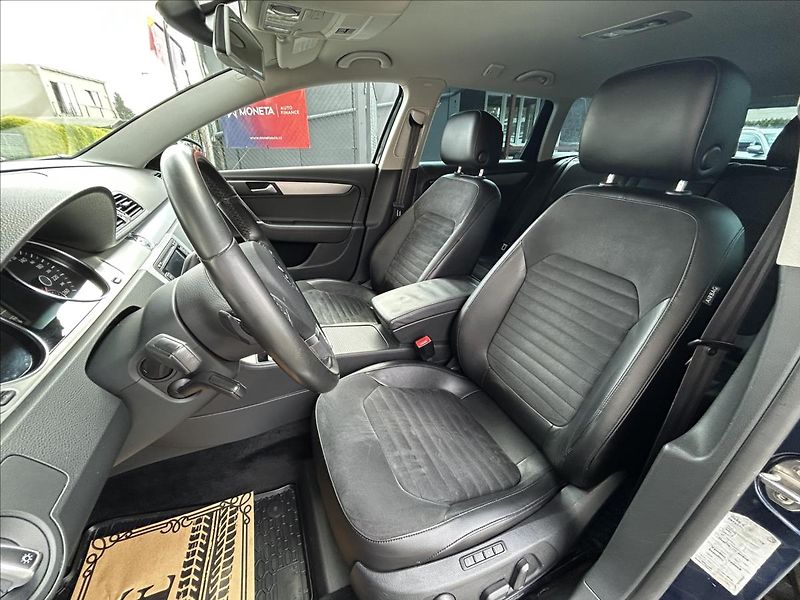 Volkswagen Passat 2,0 TDi 125kW DSG 4x4  Tažné - fotka 13 z 50