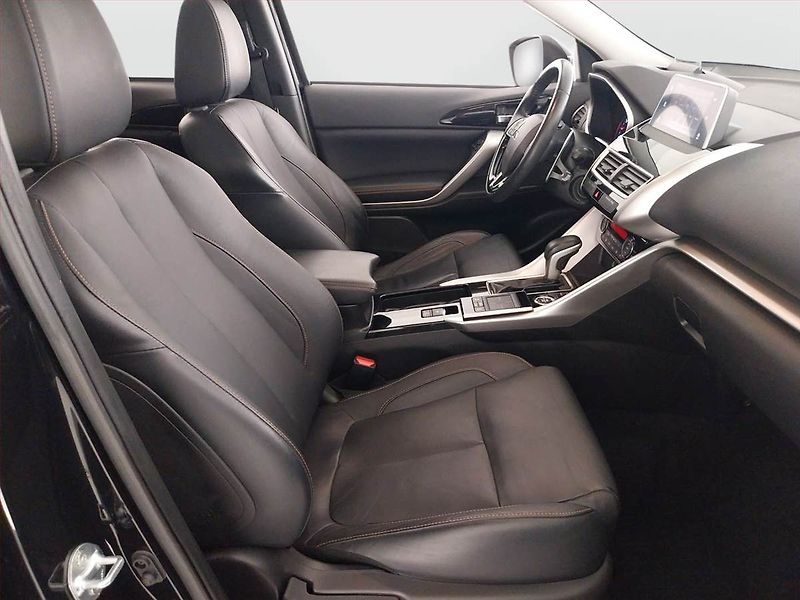 Mitsubishi Eclipse Cross (2019) Instyle 1.5 T-MIVEC, 4X4 - fotka 9 z 23