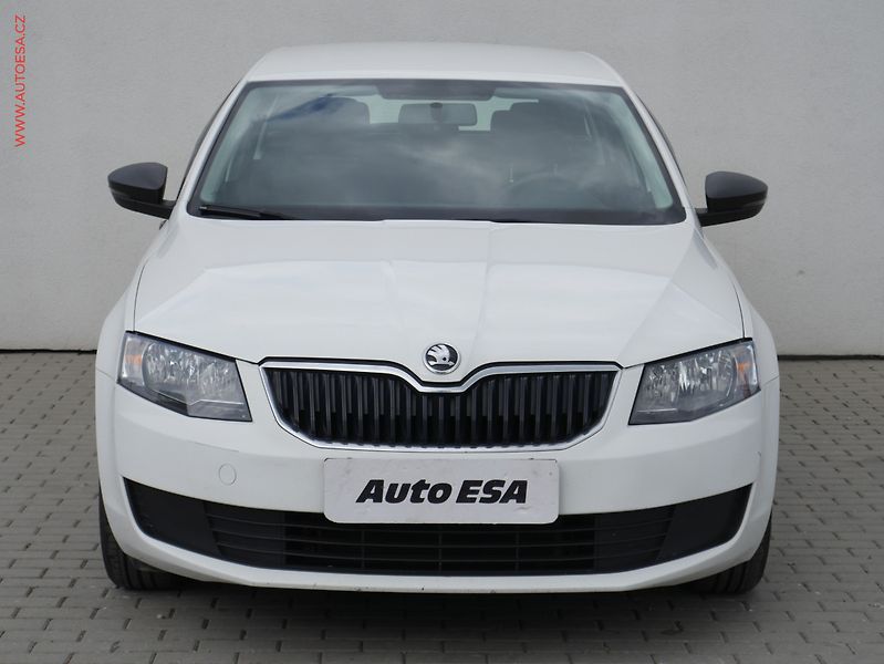 Škoda Octavia (2015) 1.6 TDi, ČR, Active, AC - fotka 2 z 14