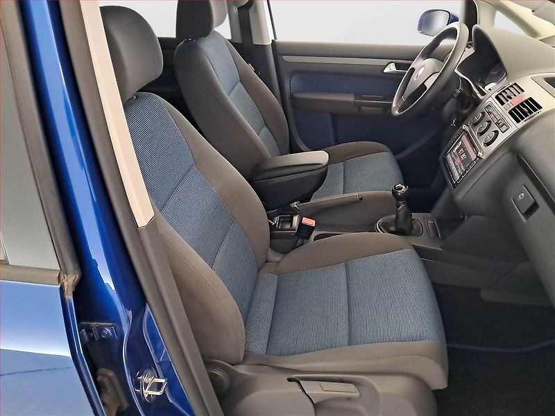 Volkswagen Touran (2009) 1.4 TSI, Tempomat - fotka 9 z 15