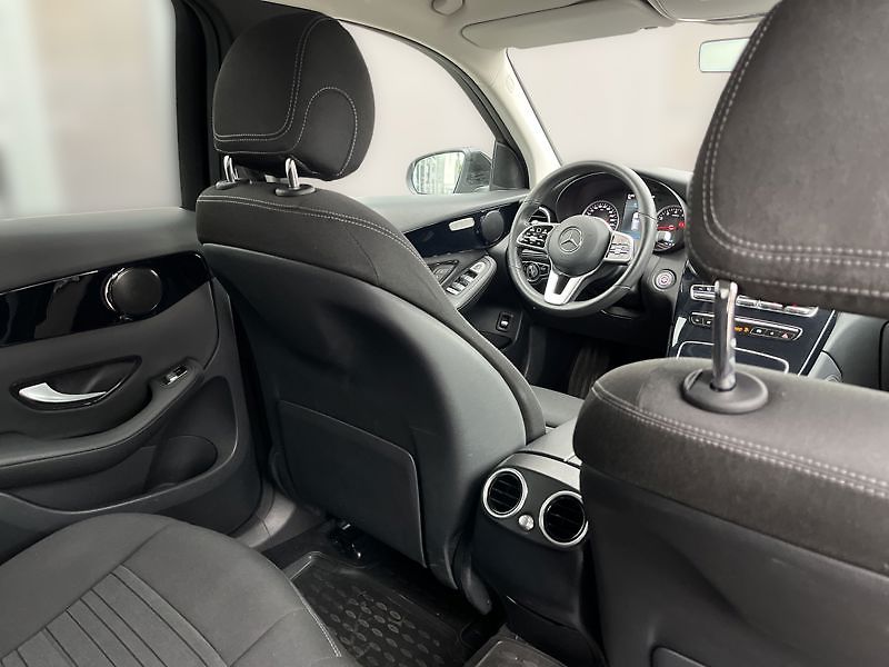 Mercedes-Benz GLC SUV 200 4MATIC - fotka 20 z 20