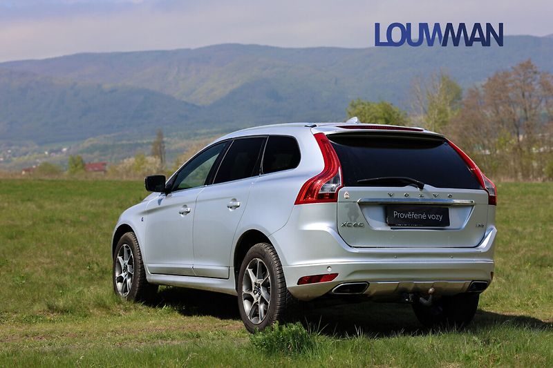 Volvo XC60 2.0 D4 Ocean Race - fotka 24 z 26