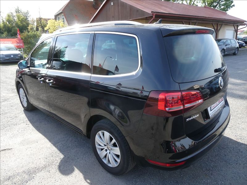 Volkswagen Sharan 2,0 TDi 110kW serviska, závěs - fotka 7 z 50