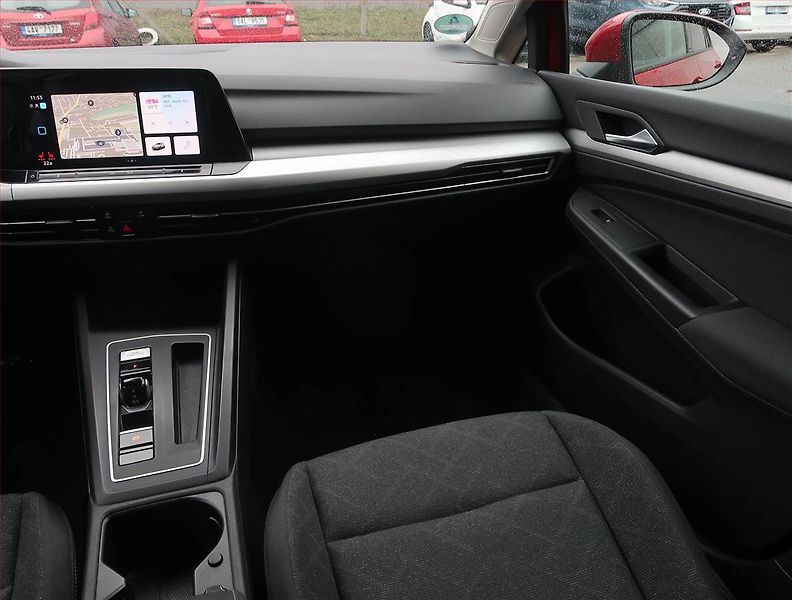 Volkswagen Golf (2021) 2.0 TDI, Automat, Serv.kniha - fotka 8 z 17