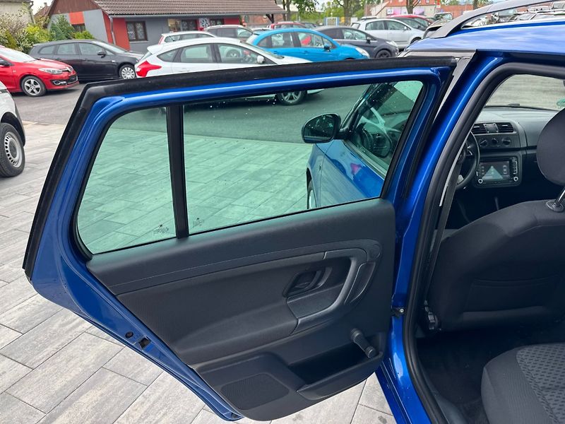 Škoda Fabia (2014) Elegance 1.2 TSI 63kW - fotka 12 z 29