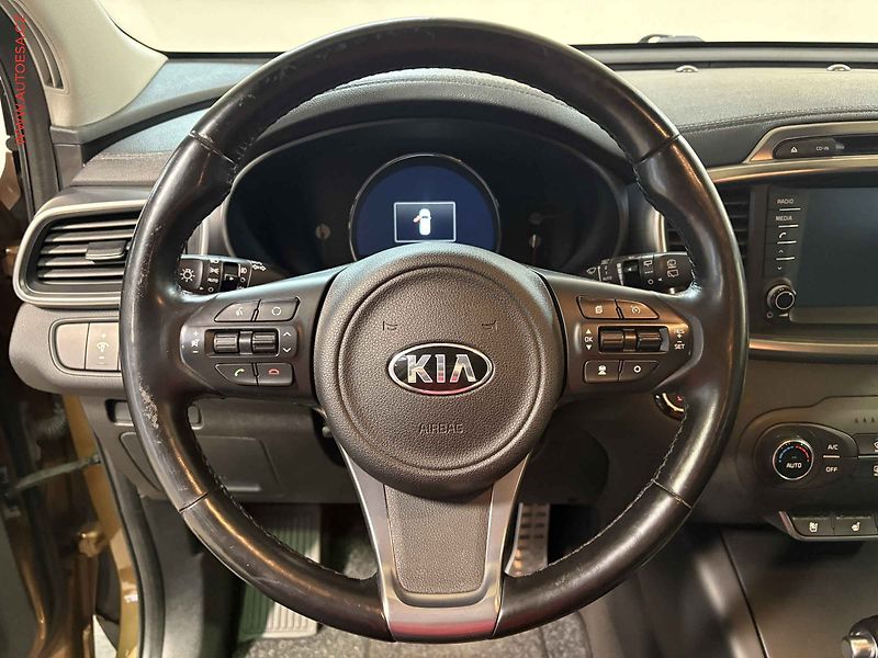 Kia Sorento (2015) 2.2 CRDi 4x4, ČR, AT, bixen - fotka 17 z 18