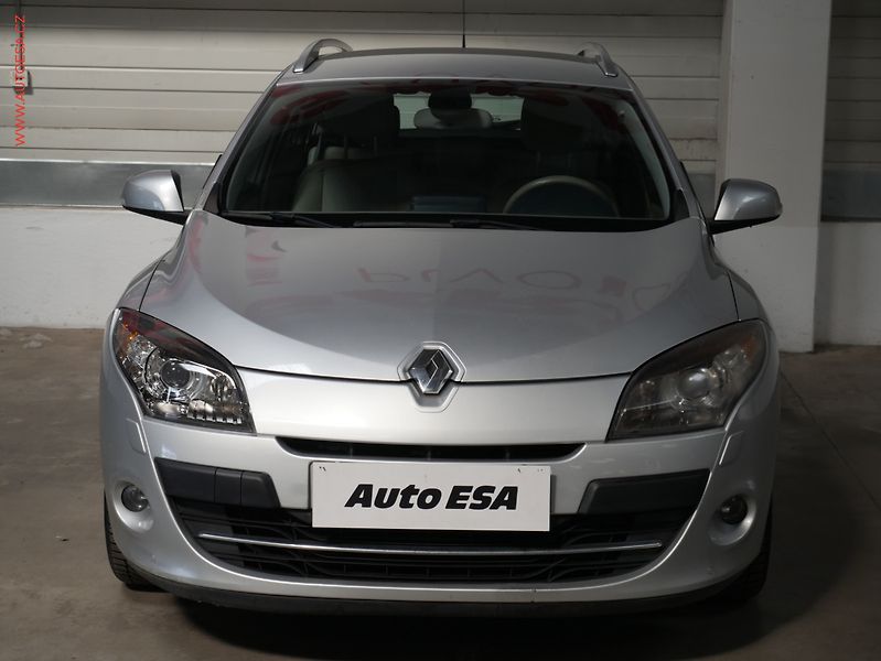 Renault Mégane (2010) 1.9 dCi, Navi, AC - fotka 2 z 18