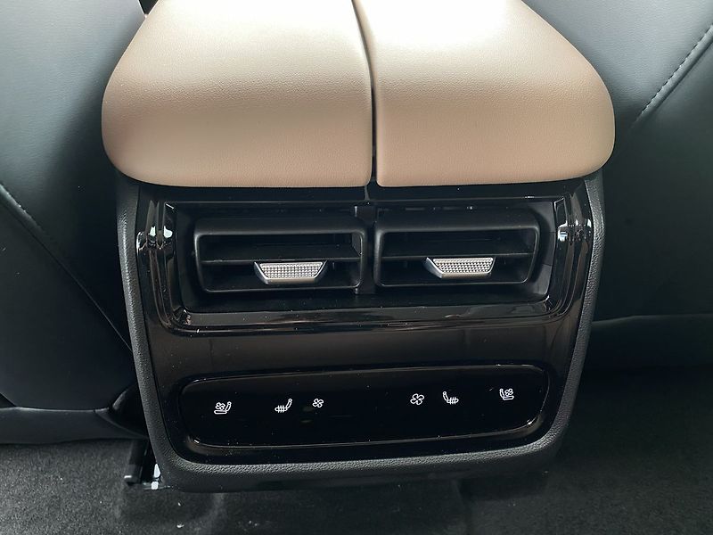 Chery Ostatní UNIQUE 1.5 TGDI PHEV - fotka 28 z 34