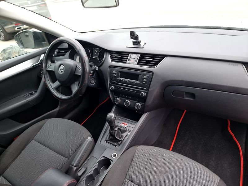 Škoda Octavia (2013) - fotka 13 z 20
