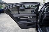BMW Řada 7 750i xDrive Mpaket/530 PS - náhled 22
