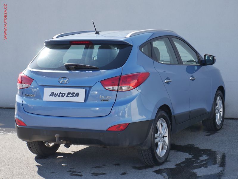 Hyundai ix35 (2013) 1.7CRDi, ČR, Trikolor, TZ - fotka 4 z 23