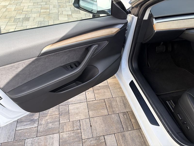 Tesla Model 3 (2021) SR+ 60, LFP, tazne, SOH:91% - fotka 8 z 16