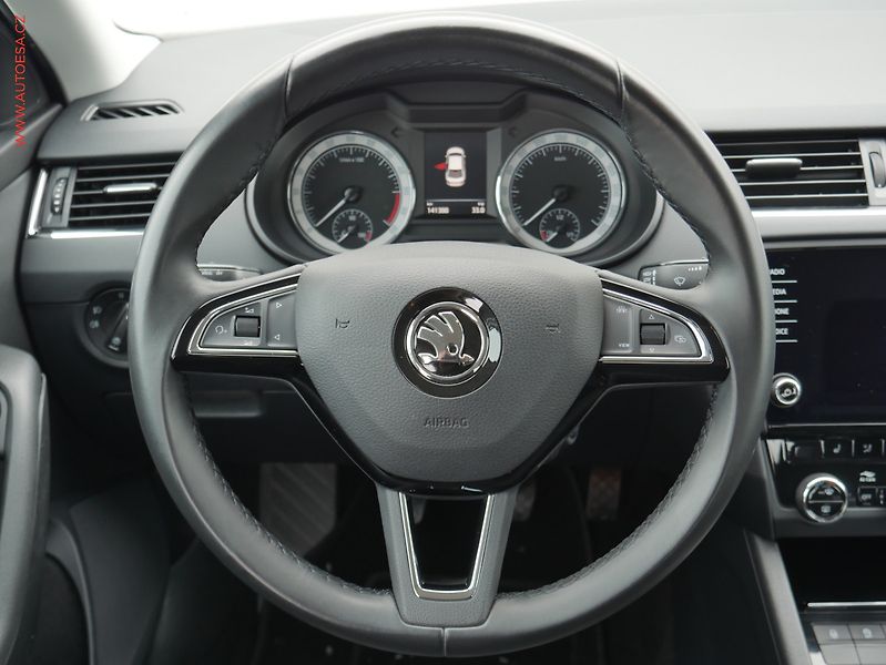 Škoda Octavia (2018) 1.6 TDi, ČR, Style, LED, navi - fotka 11 z 23