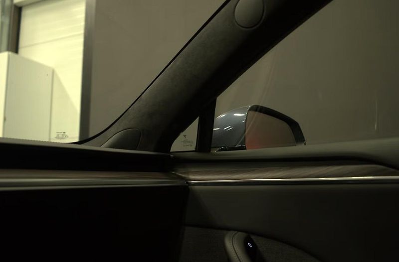 Tesla Model S LR AWD Tažné Panorama Kam Yoke - fotka 12 z 16
