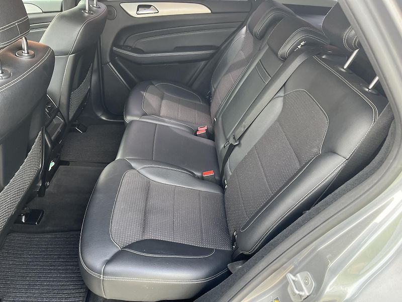 Mercedes-Benz Třídy M ML 250 CDi Sport - fotka 11 z 30