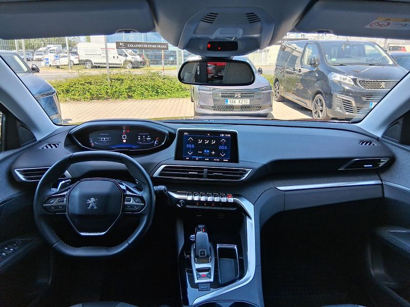 Peugeot 3008 ALLURE 1.2 PureTech 96 kW  - fotka 2 z 23