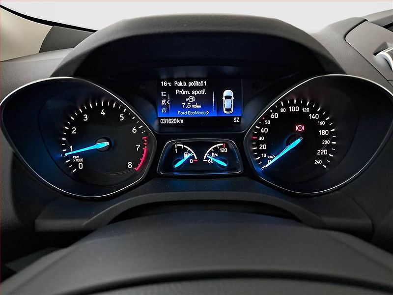 Ford Kuga (2019) 1.5 EcoBoost, Tempomat - fotka 11 z 15