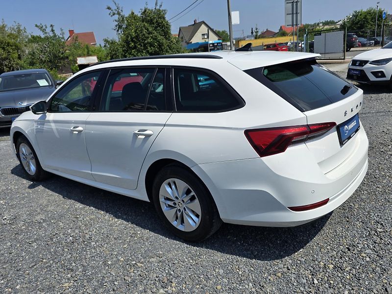 Škoda Octavia 2.0TDI 85KW AMBI+ NEHAVAR ČR - fotka 3 z 37