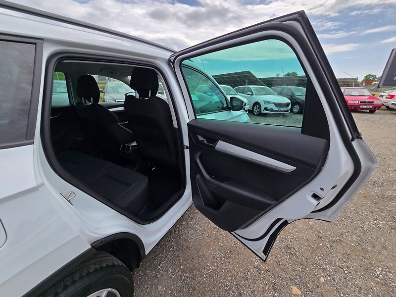 Škoda Karoq (2022) 2.0 TDi 85KW DSG Style - fotka 18 z 25