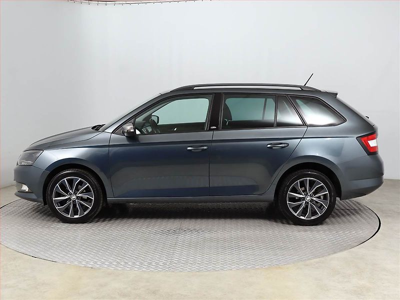 Škoda Fabia (2015) Ambition 1.2 TSI, Serv.kniha - fotka 3 z 16