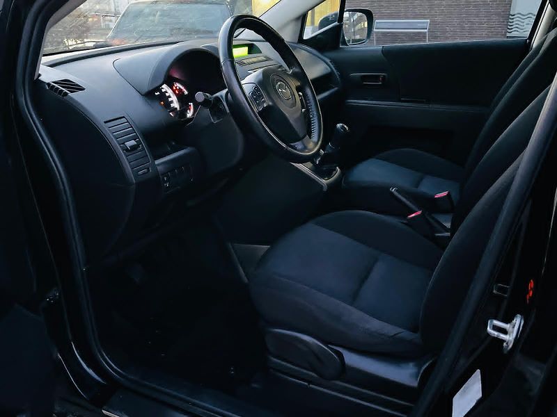 Mazda 5 1.8i 85KW BENZIN MANUÁL VÝHŘEV - fotka 26 z 38