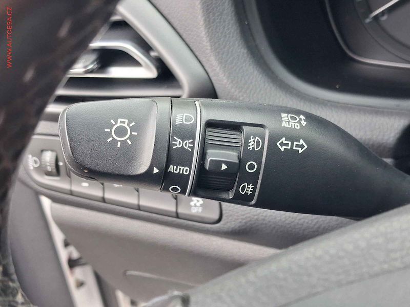 Hyundai i30 (2023) 1.5 T-GDi 48V, 1.maj,ČR - fotka 16 z 18
