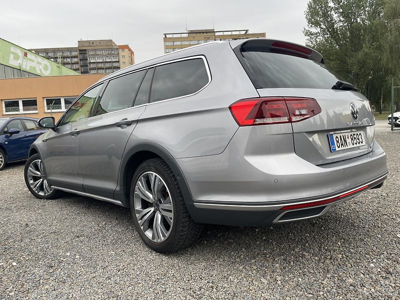 Volkswagen Passat Variant 2.0TDi Alltrack DSG 4x4 DPH ČR - fotka 15 z 42