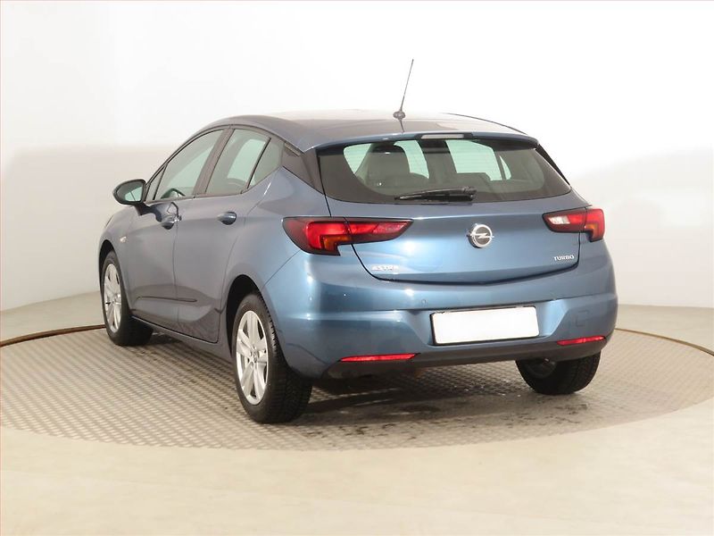 Opel Astra (2017) 1.4 T, Serv.kniha, Tempomat - fotka 4 z 15